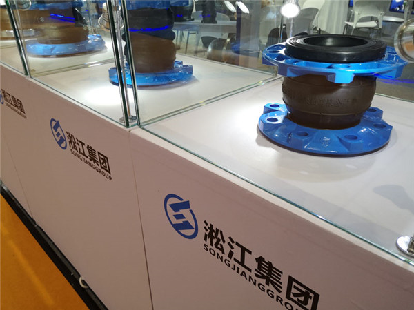 河北"循環水和消防水項目用DN100橡膠軟接頭,剛性套管/柔性套管"